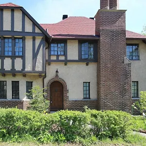 Bed & Breakfast The Ambassador, Ottawa